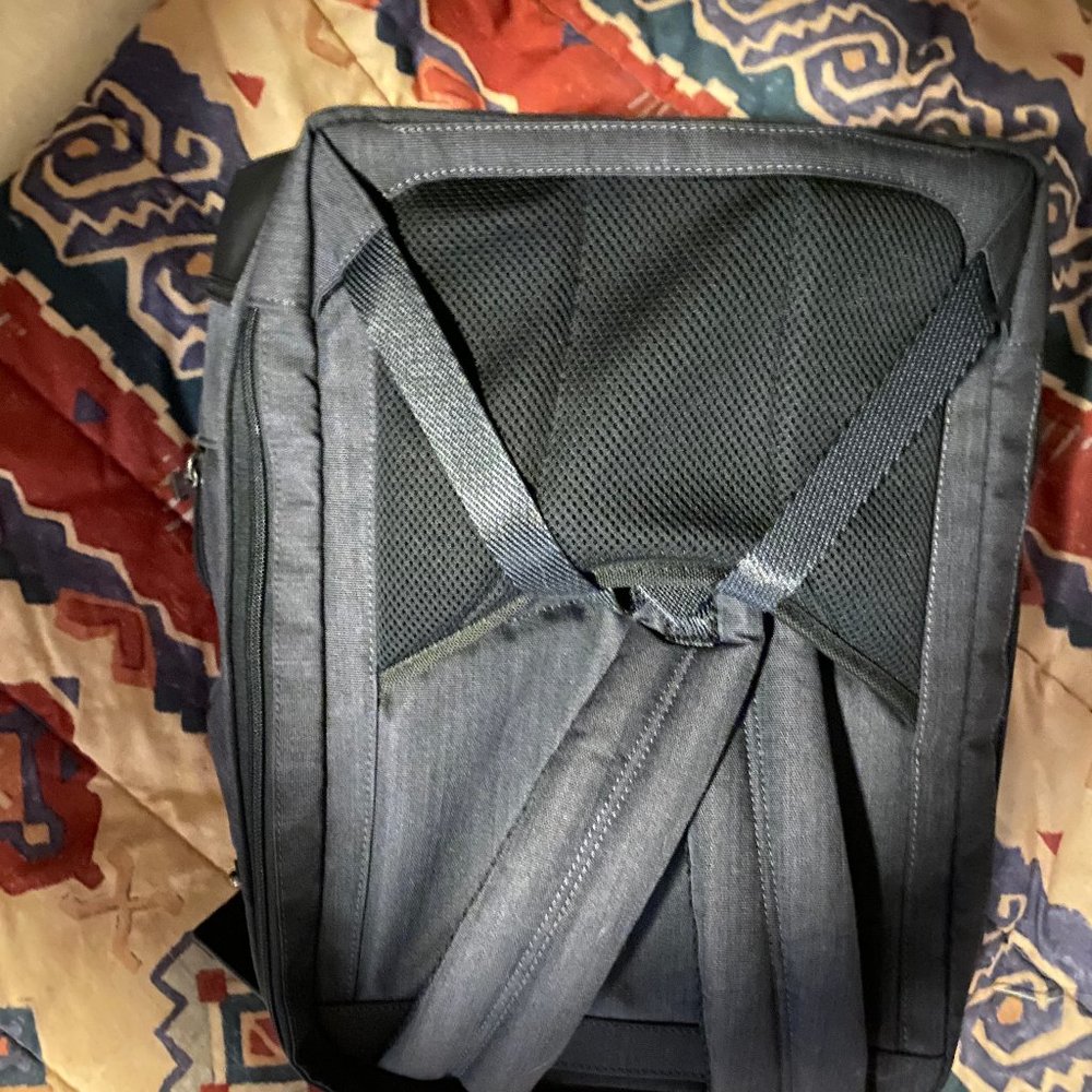 Brand New Tumi Hedrick Deluxe Brief Pack